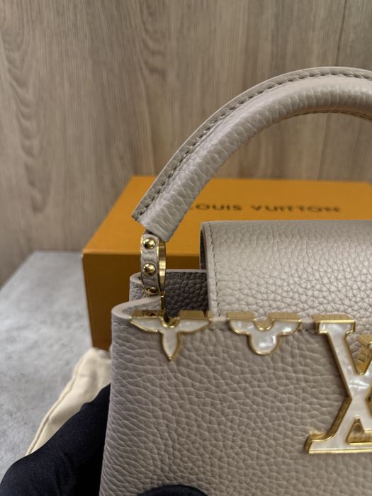 Geanta Louis Vuitton mini capucines