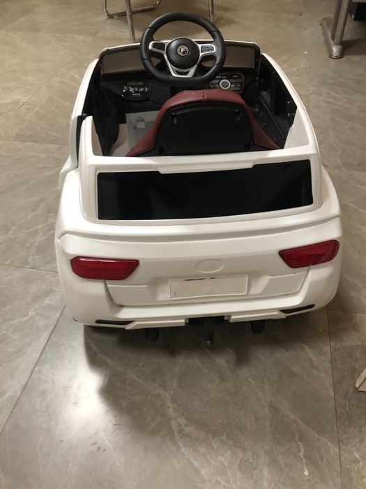 Детская машина toyota
