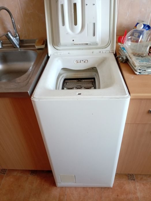 Продам Стиральную машину Zanussi