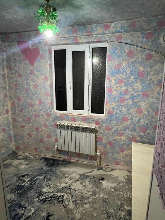 2 xonali kvartira sotiladi