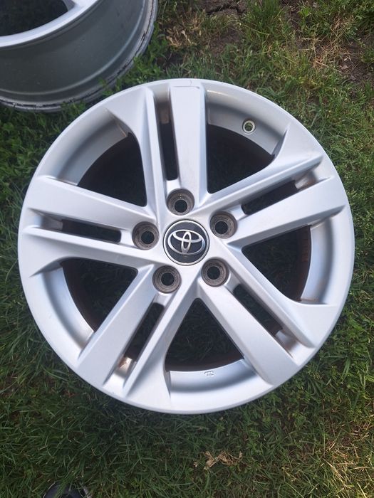 7jx16 5x114  ет:40 toyota