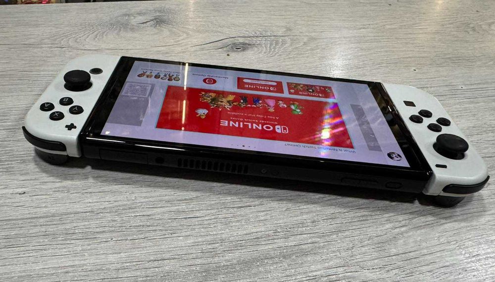 Nintendo Switch OLED Model