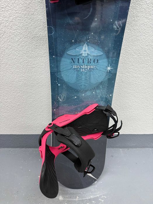 placa noua snowboard nitro mystique L142cm