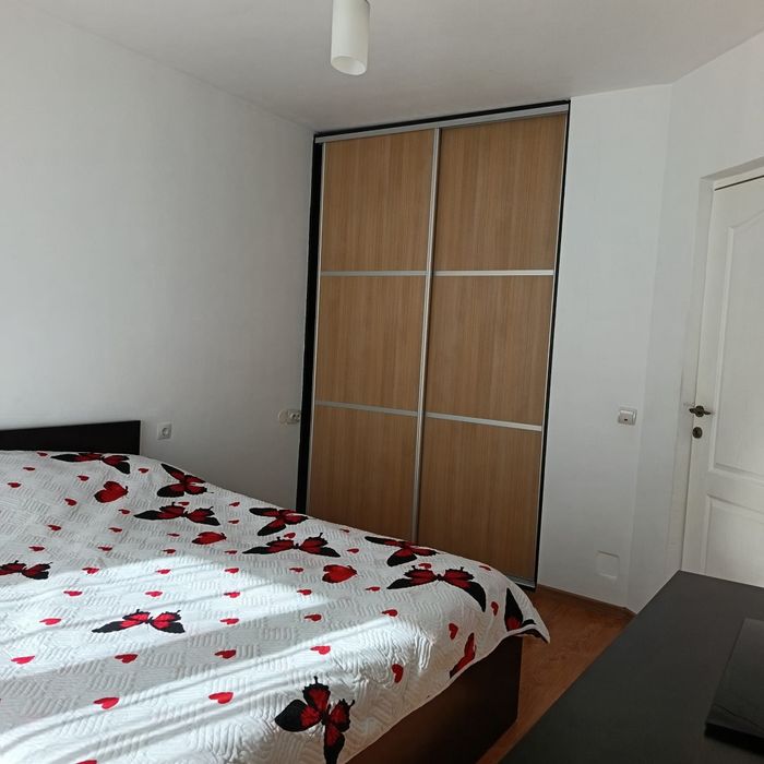 Apartament de vânzare 3 camere Floresti,zona Terra