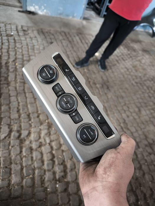 Управление климатик Vw Passat B8