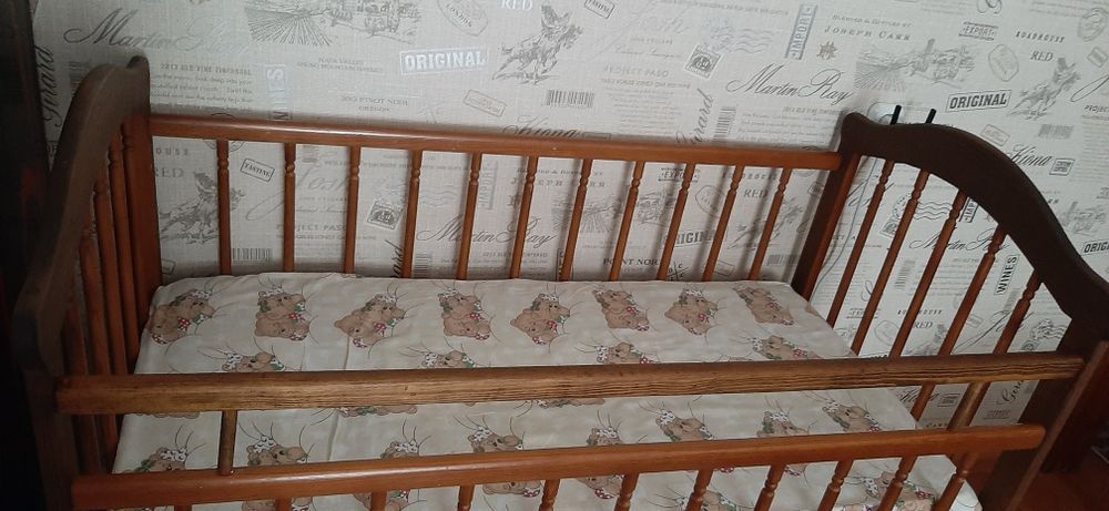 Продам Детскую кроватку