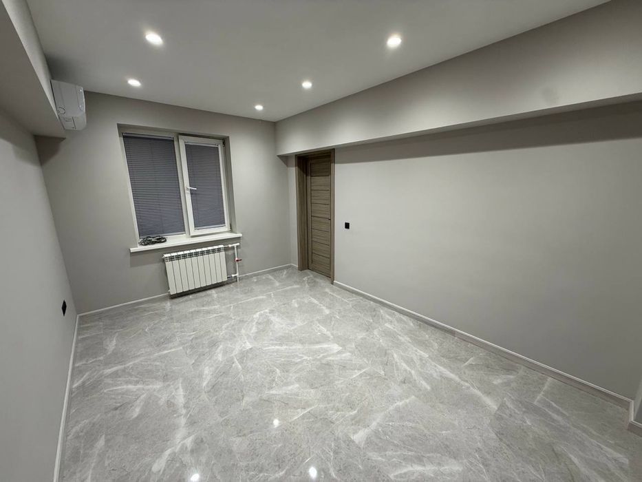 Продается Евро офис Ор-р: мечеть Ракат78м2