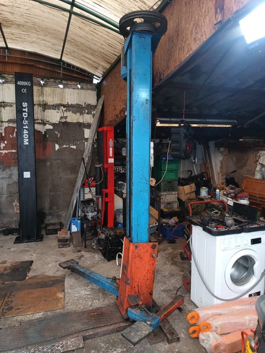 Elevator 2 coloane 220V / 380V