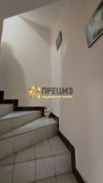 Продажба на къща с двор в гр. Шумен - Дивдядово