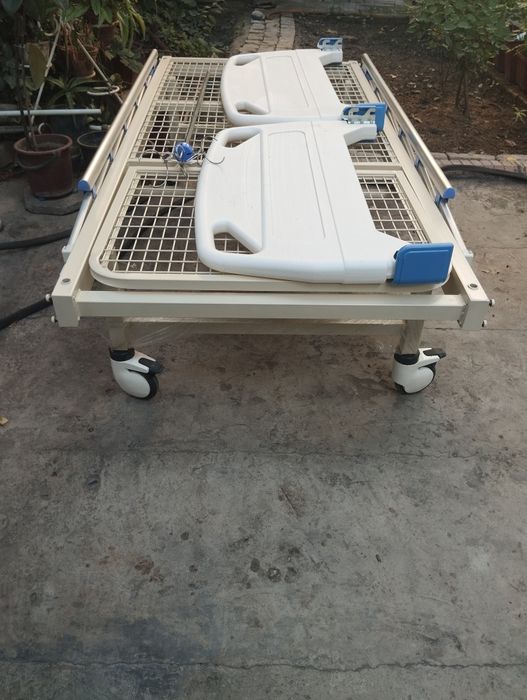 Многофункциональная медицинская кровать