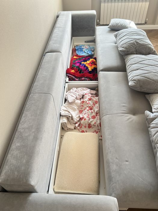 Продам диван 3.5 метра идельный