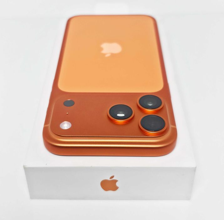 НОВ•iPhone 17 Pro Max 256GB Cosmic Orange