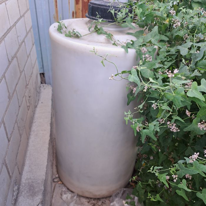 Продам 2бочки с крышками