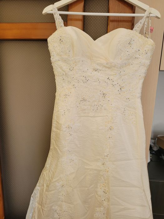 Rochie de mireasa Soterro and Midgley