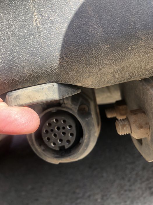 Теглич за кола автотеглич