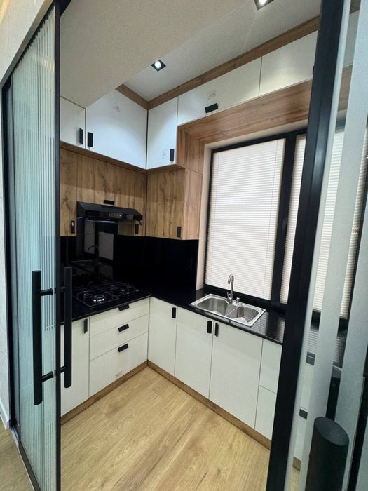 Kvartira samgasi 9 etaj 60kv