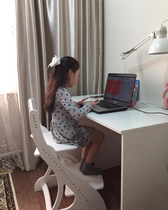 Парта. Растущая парта со стулом. Бесплатная доставка по стране