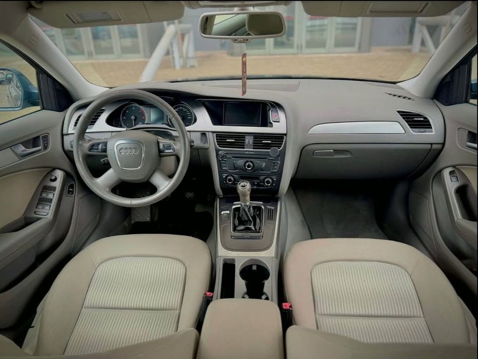 Audi A4 B8 2008.