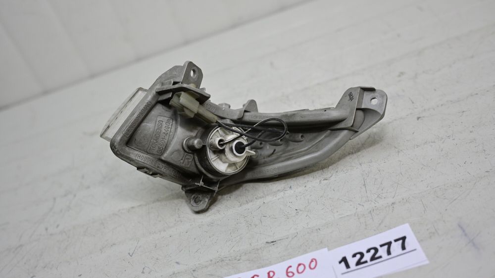 Semnalizare Semnal Fata Dreapta Suzuki GSR 600 2006 - 2010