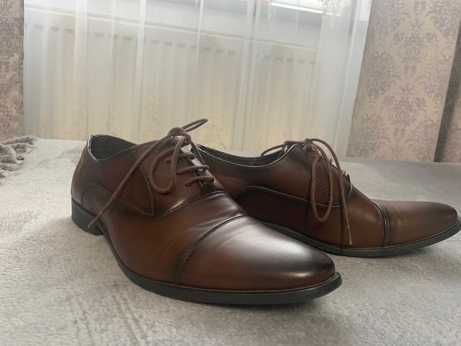 Pantofi eleganti pentru domni culoare maro (Marime 43)
