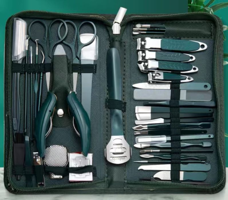 Продам маникюрный набор