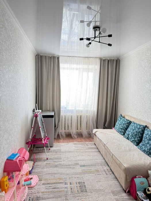 Продам квартиру 3-х комнатную