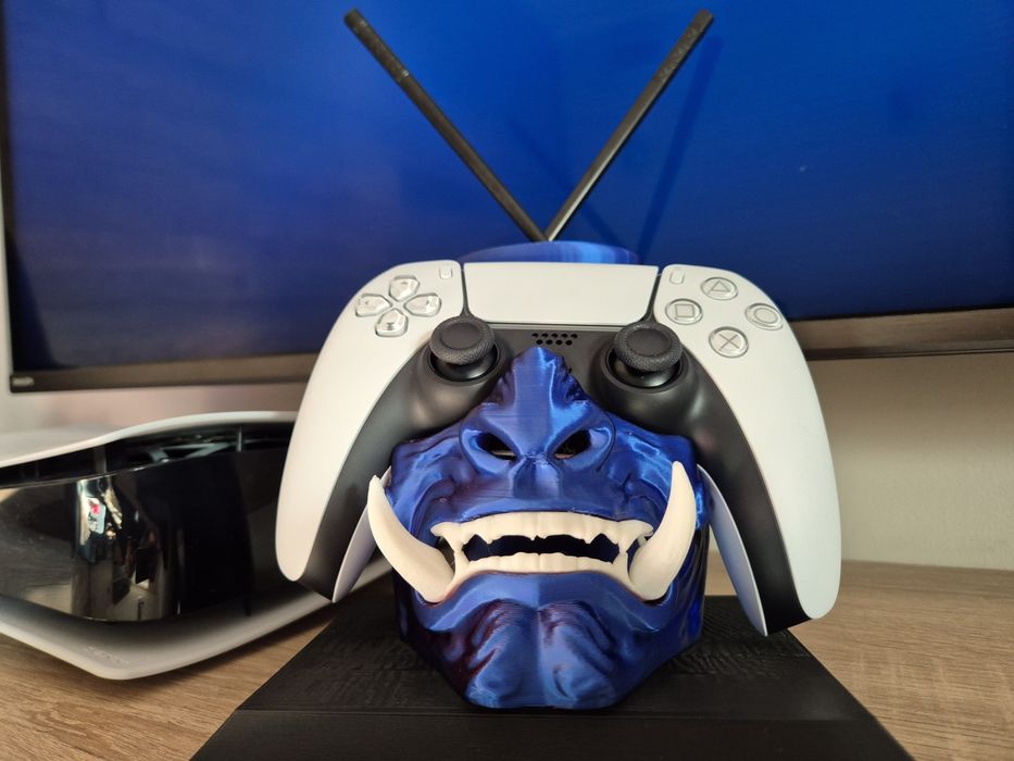 Стойки за джойстик и слушалки. Подарък за мъж.Органайзер за PS5