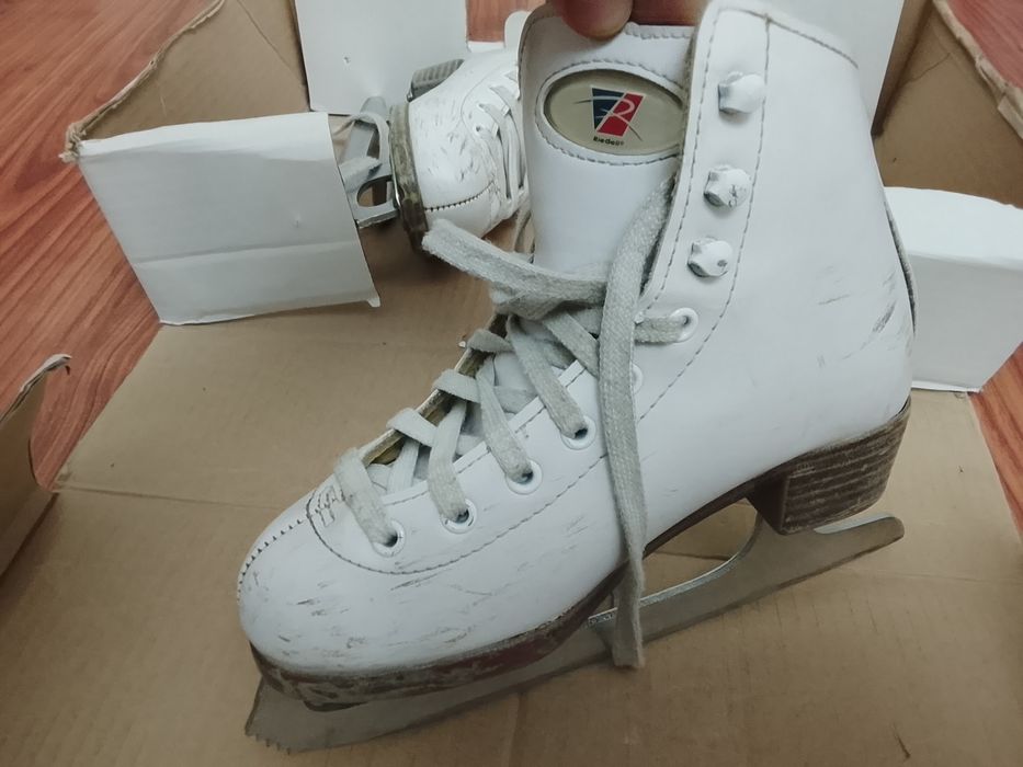 Продам коньки Rei dell