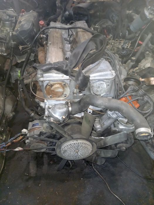 Двигатель 2.8л Мерседес W126 110