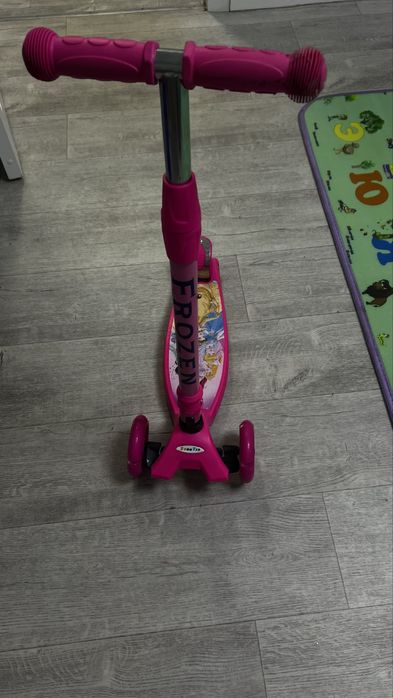 Продам детский самокат