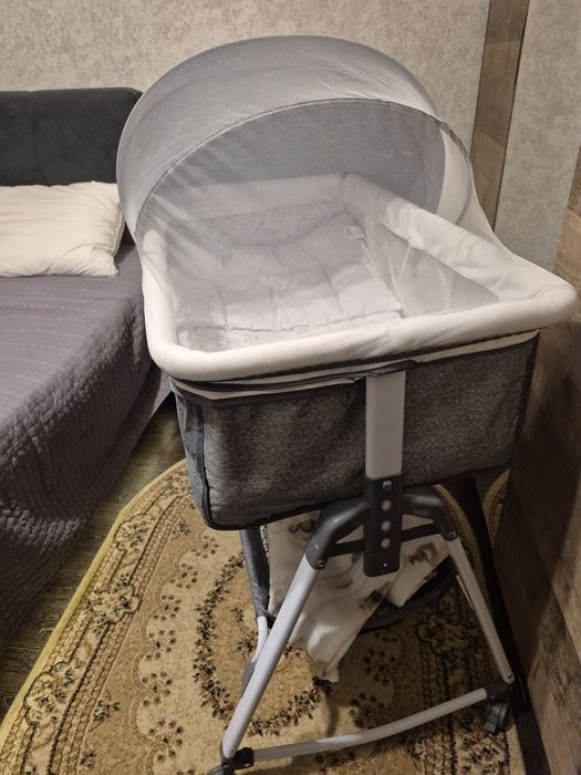 Продам детскую кроватку