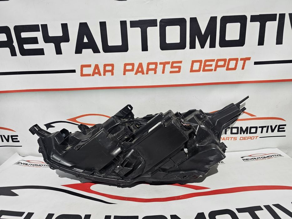 Far dreapta led Nissan Qashqai J12 dupa 2020 cod 100-8D02G