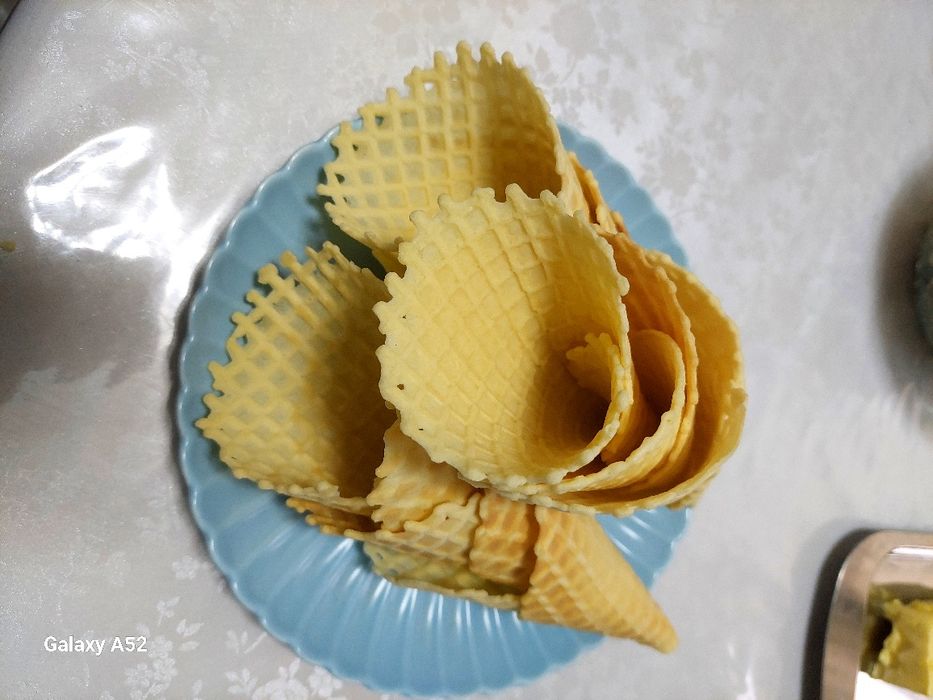 Вафелни трубочки