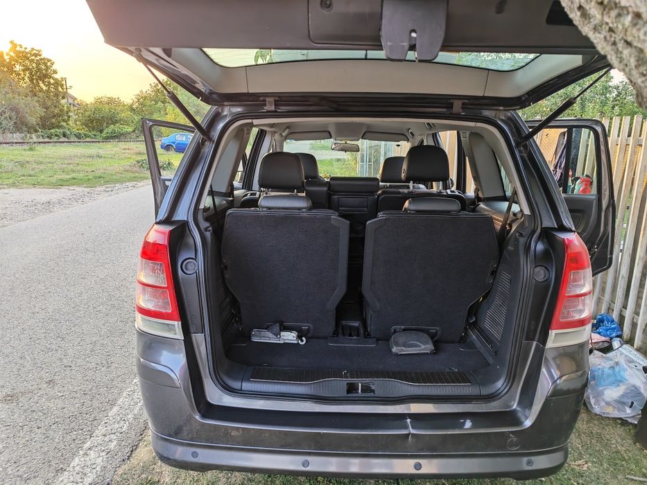 Opel Zafira 1.7 CDTI 125 CP  Motor Isuzu 7 locuri + 1 turbină de rezervă + 1 set de jante cu cauciucuri de iarnă montate +  portbagaj auto extern