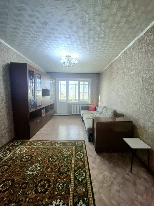 3 ком Строитель 64 м²