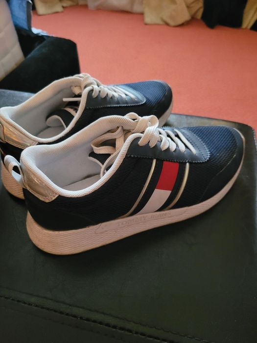 Vand sneakersi dama Tommy Hilfiger, marimea 36