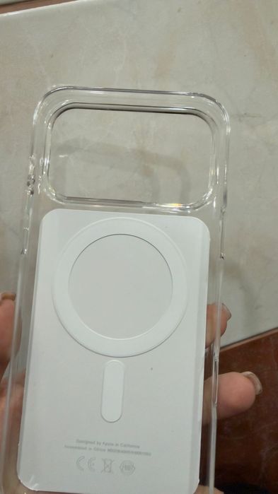 Продам чехол iPhone 17 Pro Max