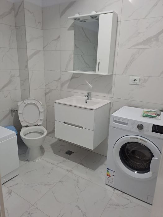 Persoană fizică închirieze apartament 340 euro