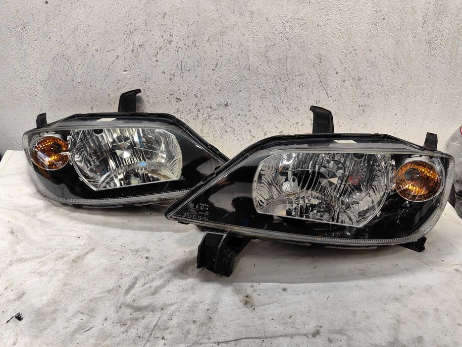 Оригинални фарове Мазда 2  Mazda 2