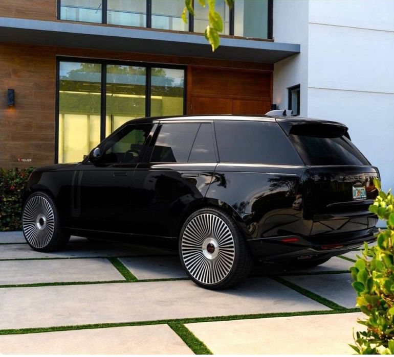 Range Rover  p530