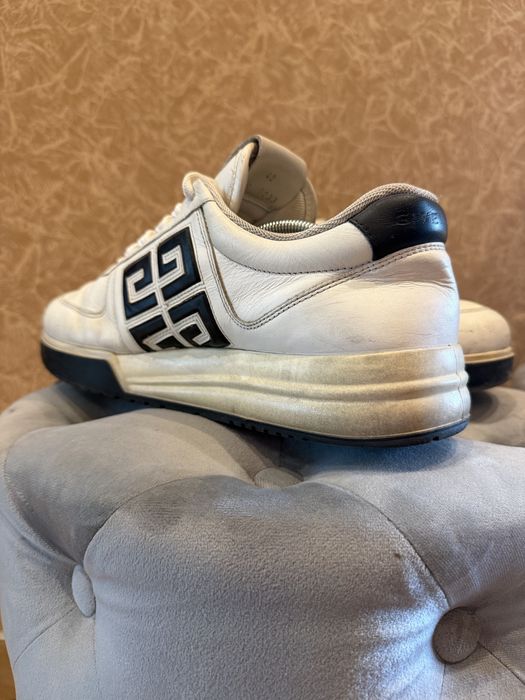 Givenchy – G4 Low Sneakers