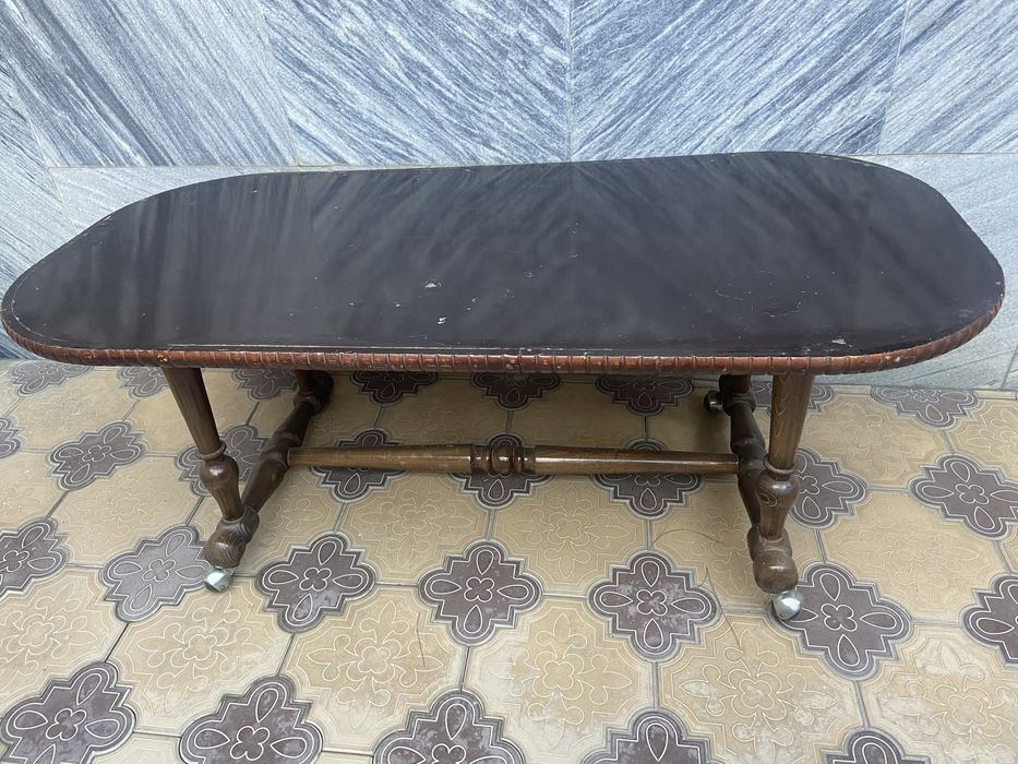 Диван,кресла,журнальный стол