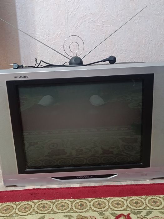 Продам телевизор