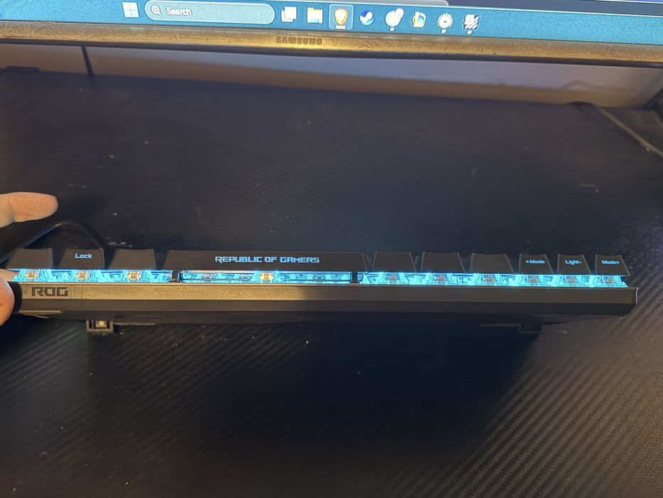 Asus Rog falchion keyboard