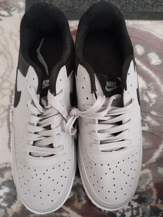 Krasofka yengi  Nike