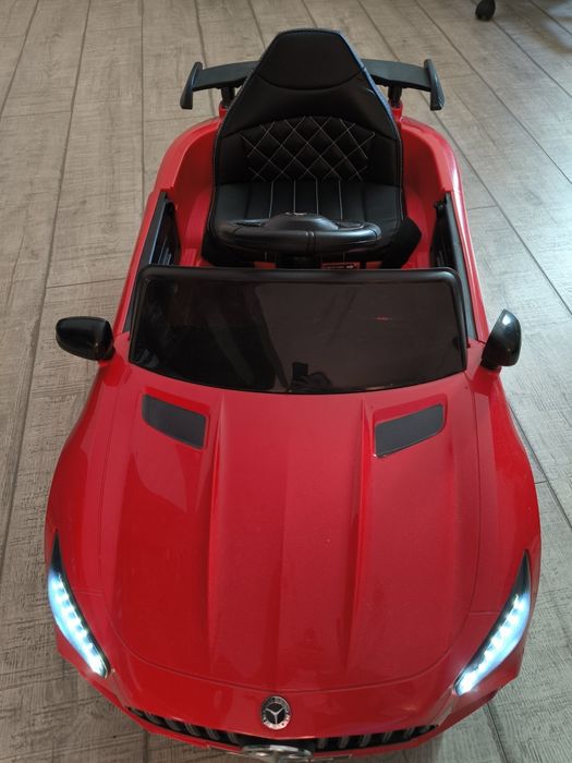 Vânda mașină electrică