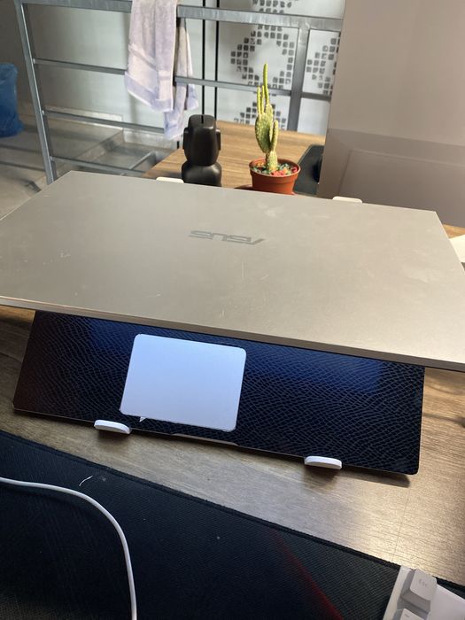 Asus laptop vivobook core i5 11 avlof