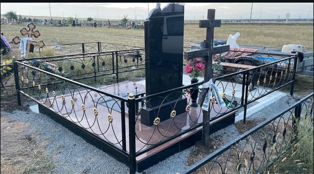 Ескерткiштер. Памятники