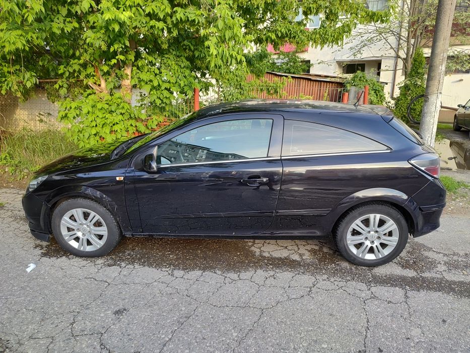 Vând - schimb Opel Astra H GTC 1.9 Diesel 2008