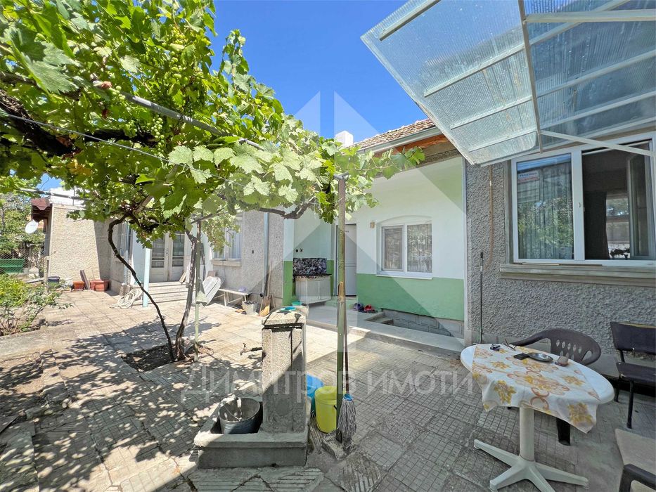 Продава се Къща в Нови пазар - 133 кв.м за 805 €/кв.м - Снимка #17